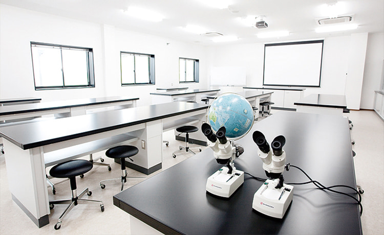 物理学・地学実験室